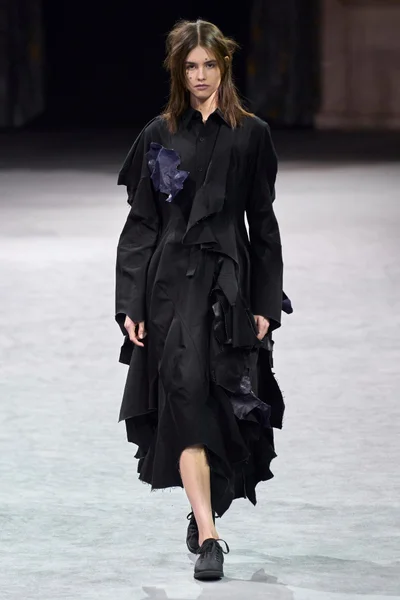 Look 1